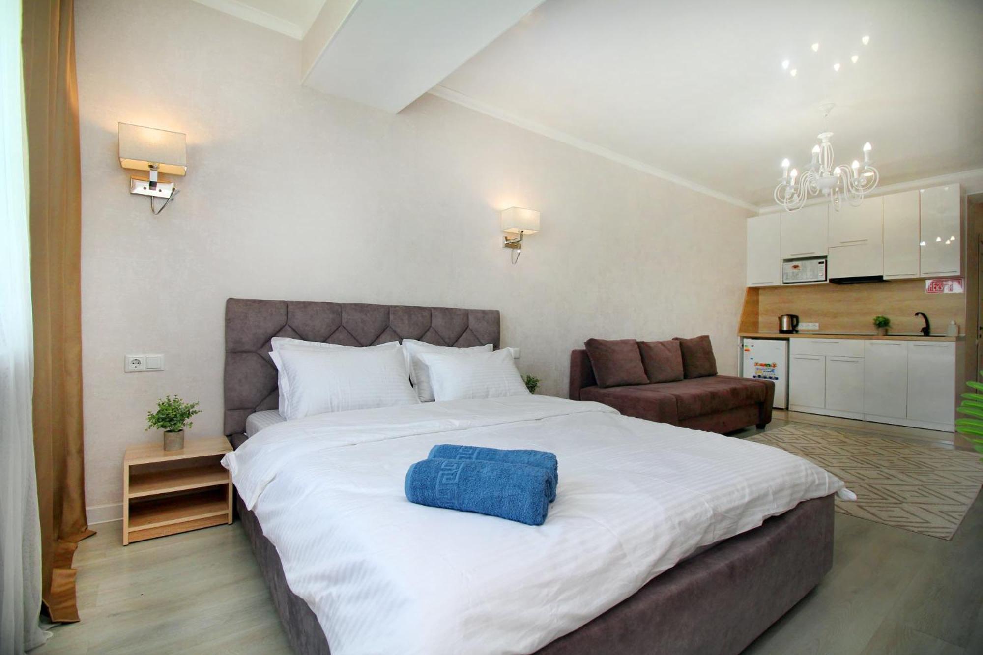 Almaty Cozy Apart Hotel Экстерьер фото